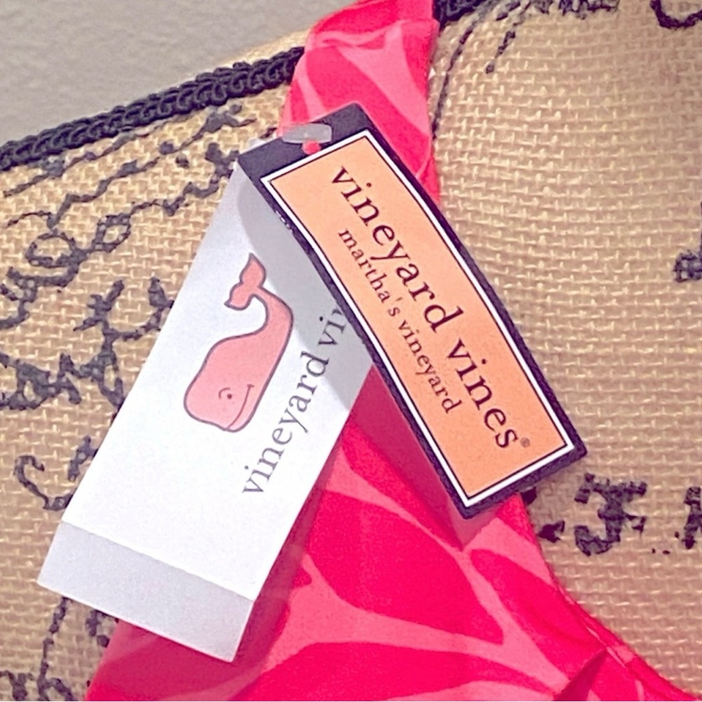 Vineyard Vines Bloom Swing Performance Knockout P… - image 2